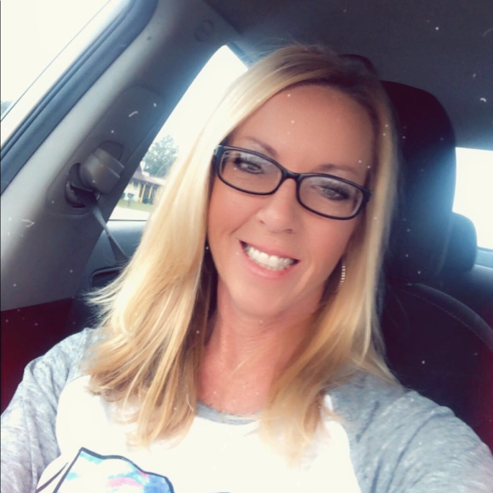 Meet your Posher, Bobbi